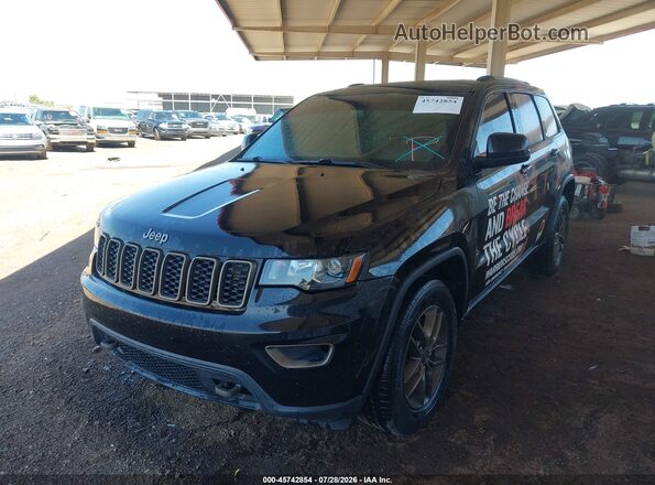 1C4RJEAG8HC685677 2017 JEEP GRAND CHEROKEE Черный Передняя левая четверть