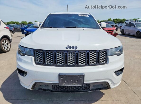 1C4RJEAG8HC702896 2017 JEEP GRAND White Front view