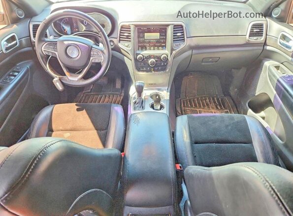 1C4RJEAG8HC702896 2017 JEEP GRAND White Dashboard view