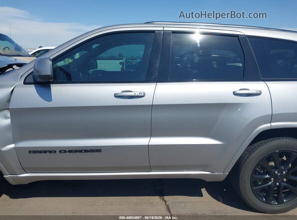 1C4RJEAG8JC288802 2018 JEEP GRAND CHEROKEE Gray Widok wnętrza 360 stopni