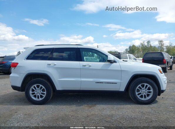 1C4RJEAGXJC168094 2018 JEEP GRAND CHEROKEE Белый Вид задней части салона