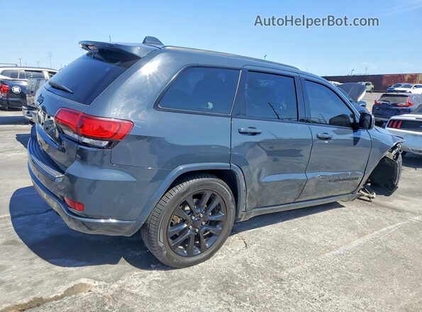 1C4RJEAGXJC428526 2018 JEEP LAREDO Черный Задняя правая четверть