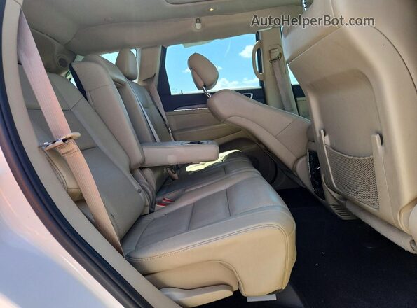 1C4RJEBG0JC260782 2018 JEEP GRAND White Rear interior view