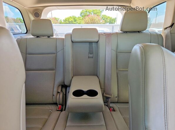 1C4RJEBG0JC260782 2018 JEEP GRAND White Rear seats view