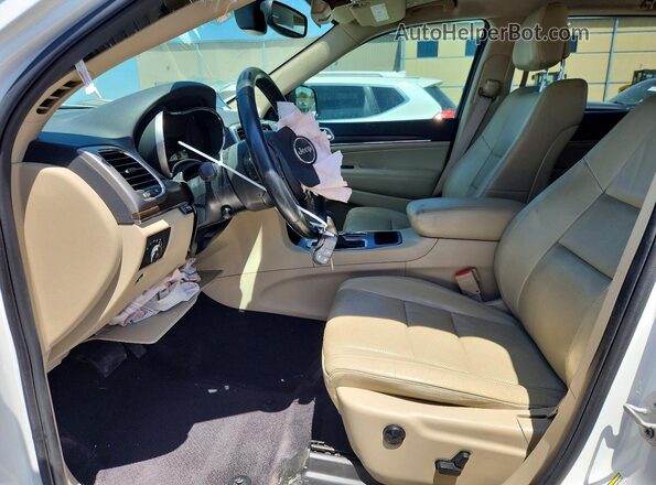 1C4RJEBG0JC260782 2018 JEEP GRAND White Front interior view