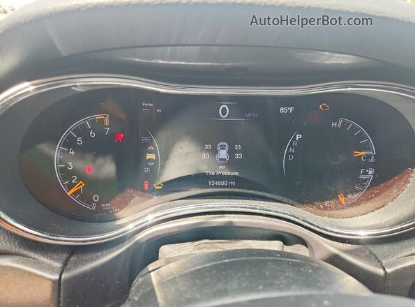 1C4RJEBGXJC182012 2018 JEEP GRAND Red Instrument cluster view