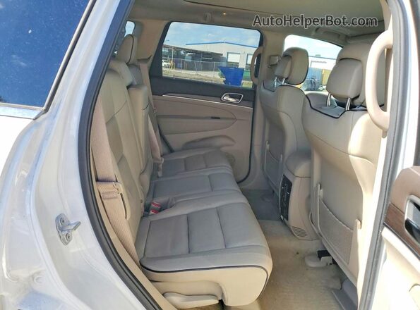 1C4RJECG1JC204994 2018 JEEP GRAND White Rear interior view