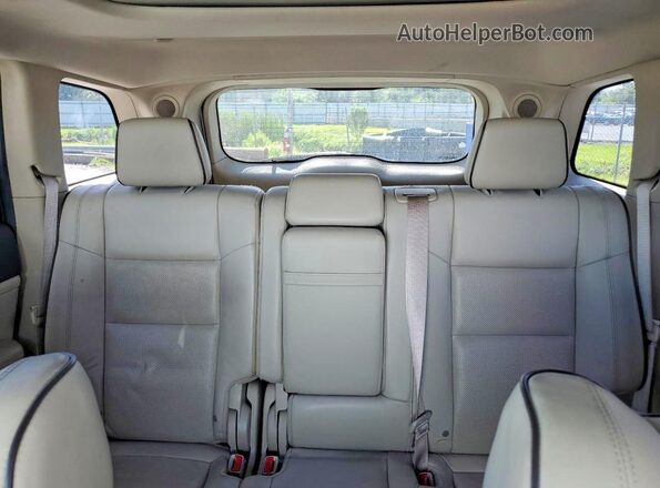 1C4RJECG1JC204994 2018 JEEP GRAND White Rear seats view
