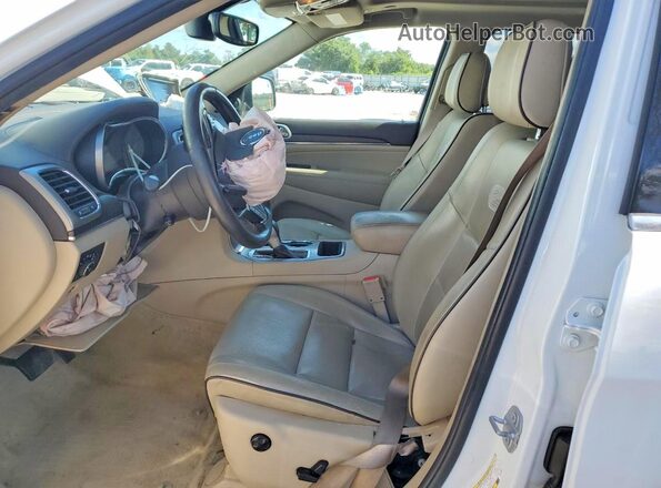 1C4RJECG1JC204994 2018 JEEP GRAND White Front interior view