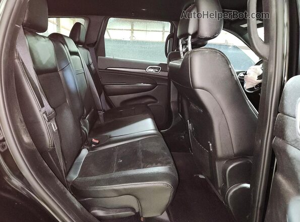 1C4RJFAG0JC202825 2018 JEEP GRAND Black Rear interior view