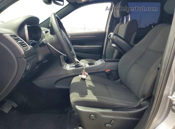 1C4RJFAG1JC321127 2018 JEEP GRAND Silver Սալոնի դիմացի տեսք