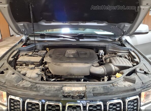 1C4RJFAG2JC456956 2018 JEEP GRAND CHEROKEE Silver Rear view