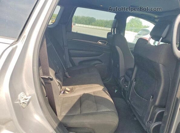 1C4RJFAG2LC333595 2020 JEEP GRAND Silver Rear interior view