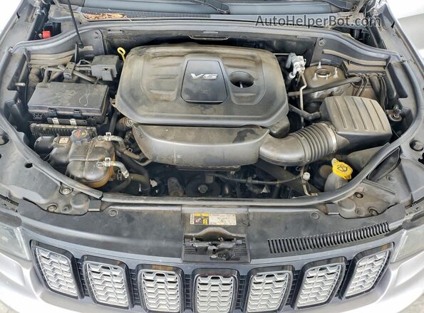 1C4RJFAG3HC924929 2017 JEEP GRAND Silver Vista del compartimento del motor