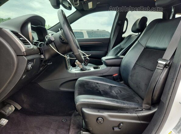 1C4RJFAG3HC927412 2017 JEEP GRAND White Front interior view