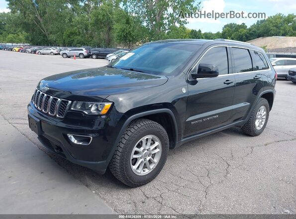 1C4RJFAG3JC161879 2018 JEEP GRAND CHEROKEE Черный Передняя левая четверть