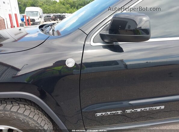 1C4RJFAG3JC161879 2018 JEEP GRAND CHEROKEE Черный Вид щитка приборов
