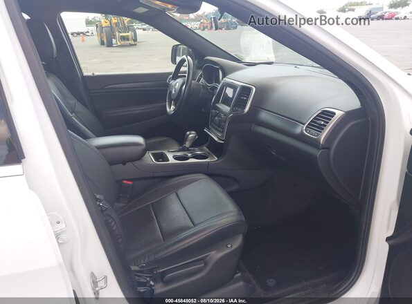 1C4RJFAG3JC179024 2018 JEEP GRAND CHEROKEE White წინა სალონის ხედი