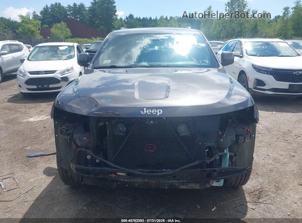 1C4RJFAG4HC644520 2017 JEEP GRAND CHEROKEE Gray Vista frontal