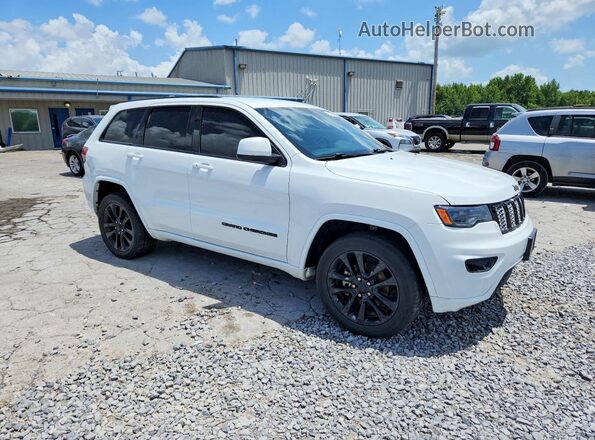 1C4RJFAG4HC889964 2017 JEEP GRAND White Front right
