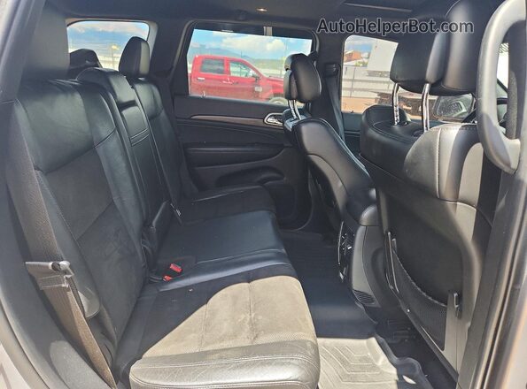 1C4RJFAG4JC501699 2018 JEEP GRAND Silver Rear interior view
