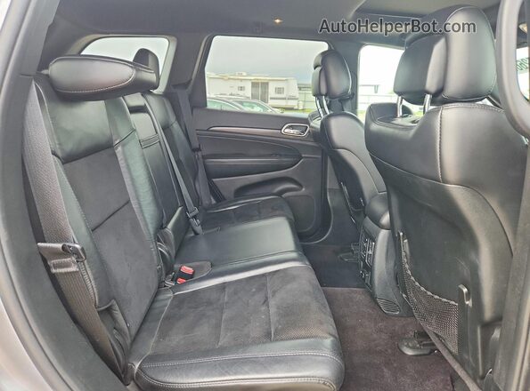 1C4RJFAG5JC335967 2018 JEEP GRAND Silver Rear seats view