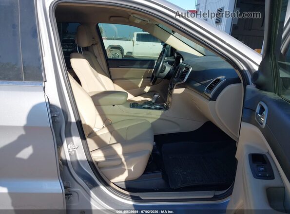 1C4RJFAG5MC699455 2021 JEEP GRAND CHEROKEE Silver Вид салону спереду