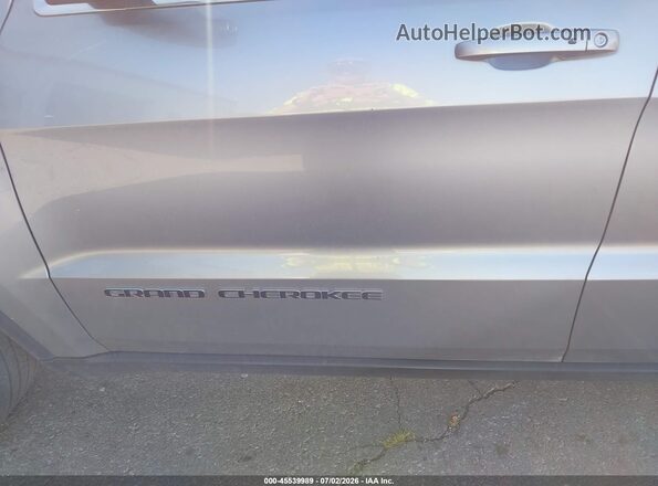 1C4RJFAG5MC699455 2021 JEEP GRAND CHEROKEE Silver Вид задньої частини салону