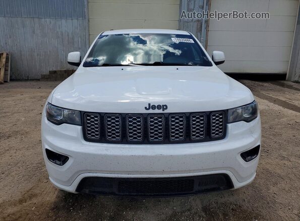 1C4RJFAG6JC135776 2018 JEEP GRAND White Widok z przodu