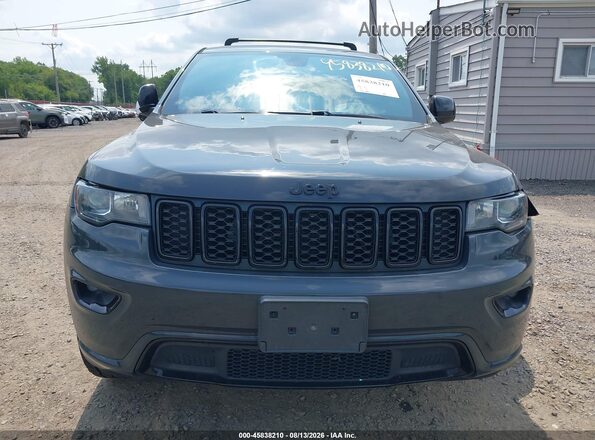 1C4RJFAG6JC148785 2018 JEEP GRAND CHEROKEE Gray Սարքավորումների վահանակի տեսք