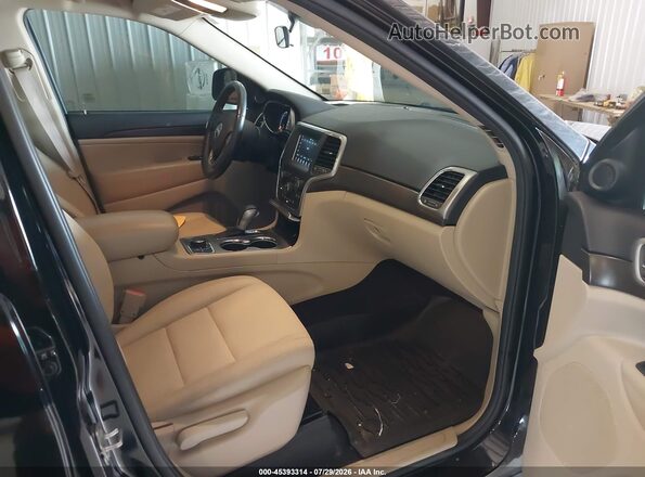 1C4RJFAG6JC381436 2018 JEEP GRAND CHEROKEE Cream წინა სალონის ხედი