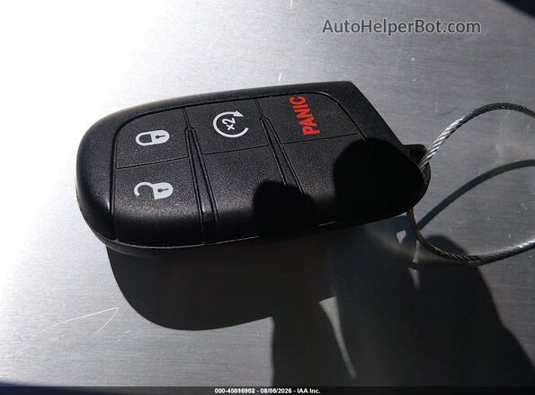 1C4RJFAG6JC401698 2018 JEEP GRAND CHEROKEE Серебряный Вид панели приборов