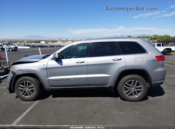 1C4RJFAG6JC401698 2018 JEEP GRAND CHEROKEE Серебряный 