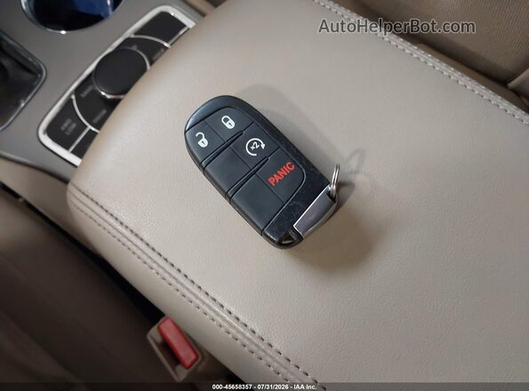 1C4RJFAG6JC405248 2018 JEEP GRAND CHEROKEE Gray Widok deski rozdzielczej