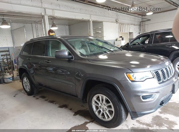 1C4RJFAG6JC405248 2018 JEEP GRAND CHEROKEE Gray Widok wnętrza z tyłu