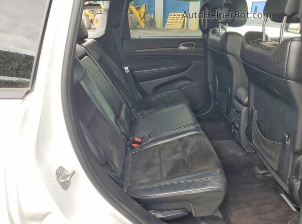 1C4RJFAG7JC360370 2018 JEEP GRAND White Widok wnętrza z tyłu