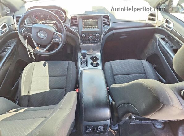 1C4RJFAG8JC332965 2018 JEEP GRAND White Dashboard view