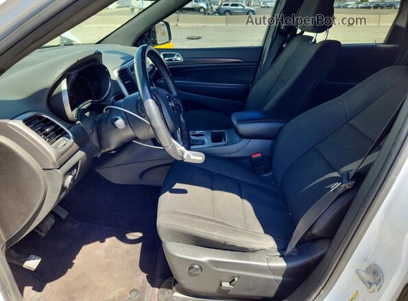 1C4RJFAG8JC332965 2018 JEEP GRAND White Front interior view