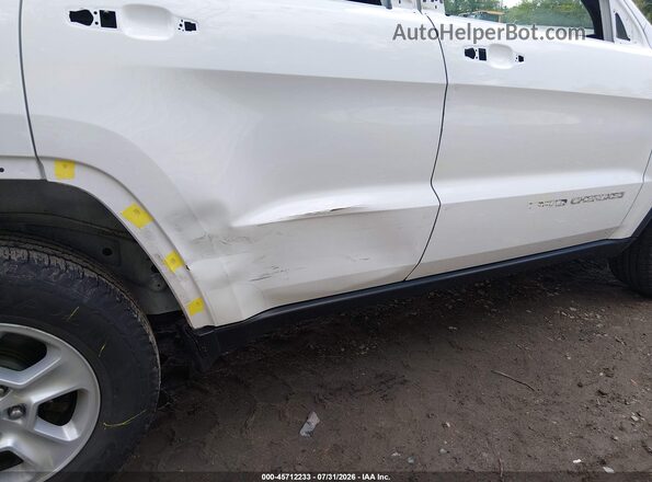 1C4RJFAGXHC962772 2017 JEEP GRAND CHEROKEE White Widok z przodu