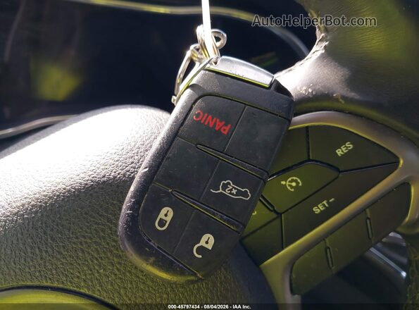 1C4RJFAGXJC197777 2018 JEEP GRAND CHEROKEE Бордовый Вид панели приборов