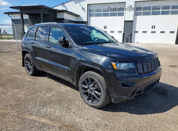 1C4RJFAGXJC364722 2018 JEEP GRAND Черный Передняя правая четверть
