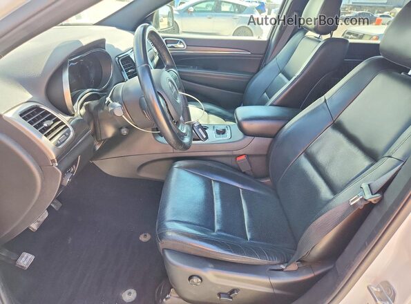 1C4RJFBG0KC788491 2019 JEEP GRAND White Front interior view