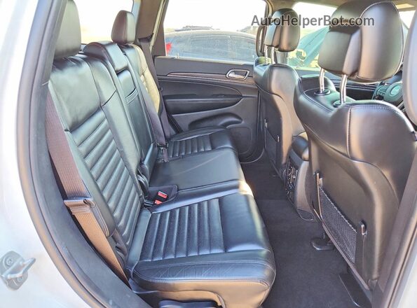 1C4RJFBG0LC206472 2020 JEEP GRAND White Вид задньої частини салону
