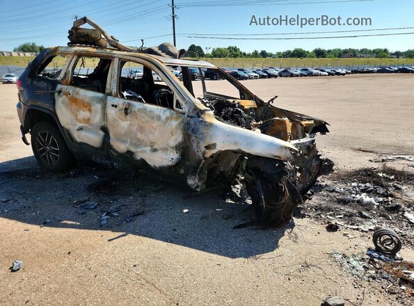 1C4RJFBG1HC769876 2017 JEEP GRAND Burn Przód prawy