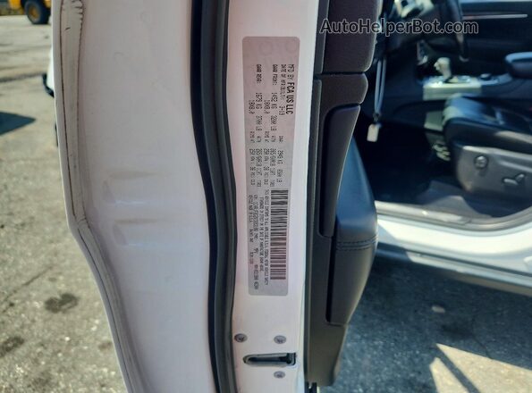 1C4RJFBG2KC693186 2019 JEEP GRAND White VIN կոդի պիտակի տեսք