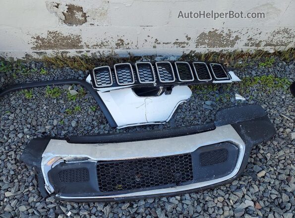 1C4RJFBG2MC818898 2021 JEEP GRAND White VIN կոդի պիտակի տեսք