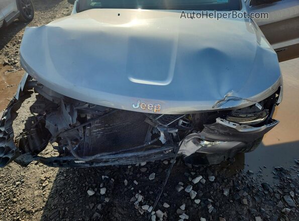 1C4RJFBG3HC616013 2017 JEEP GRAND Silver ძრავის განყოფილების ხედი