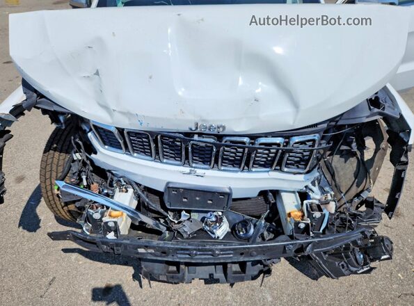 1C4RJFBG3HC827485 2017 JEEP GRAND White Vista del compartimento del motor