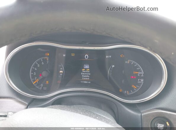 1C4RJFBG4HC867560 2017 JEEP GRAND CHEROKEE Red Widok tylnych siedzeń