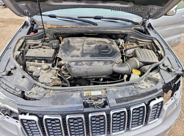 1C4RJFBG5HC615591 2017 JEEP GRAND Silver Engine compartment view